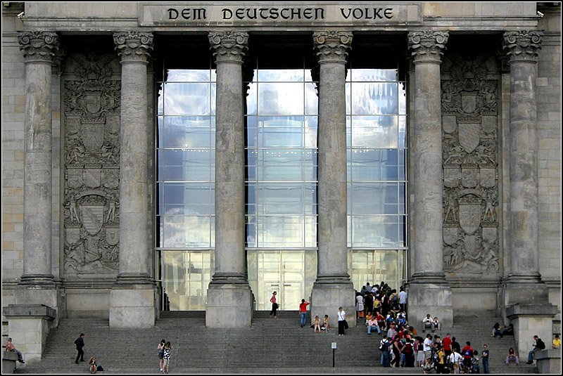 Westportal des Reichtages in Berlin. 14.07.2008 (Matthias)