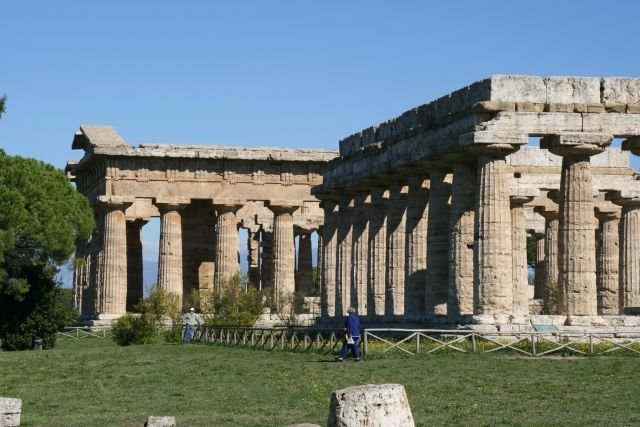 Wie muessen die Tempel gewirkt haben, als sie noch farbenfroh bemahlt waren?