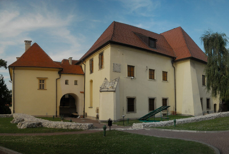 Wieliczka-Zamek Zupny / Gro Salze / Salzgrafenschlo in Wieliczka  08.2009.