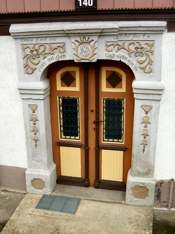 Woltersdorf, Zittauer Gebirge, Trstock eines Umgebindehauses, Aufnahme Sommer 2004

Bauwerke/Umgebindehuser&Trstcke/Deutschland