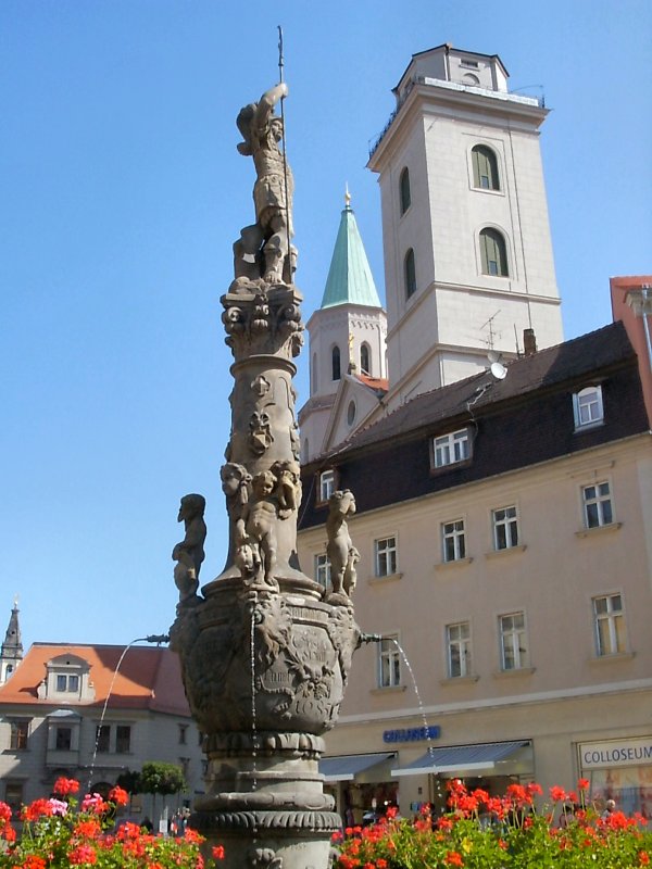 Zittau; Brunnen am Markt - Aufnahme Sommer 2004